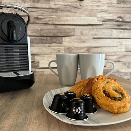 Appartement 32 M2 Intra Muros - Wifi - Netflix - Bureau Авиньон Екстериор снимка