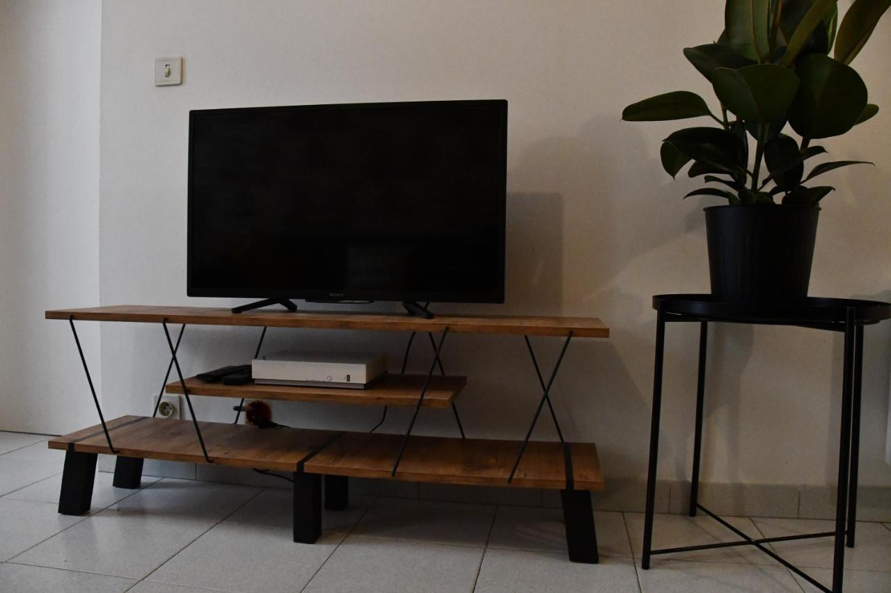 Appartement 32 M2 Intra Muros - Wifi - Netflix - Bureau Авиньон Екстериор снимка