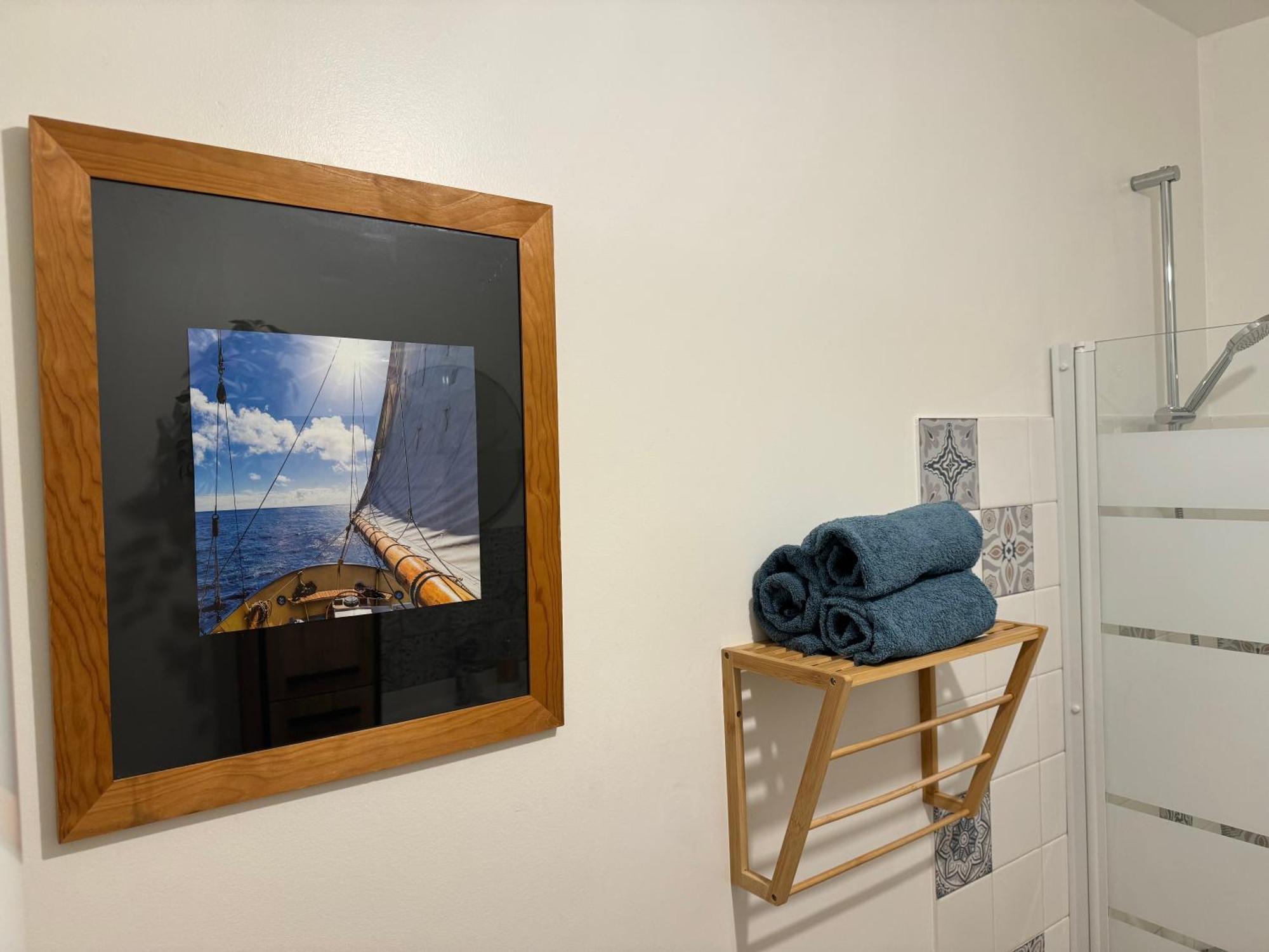 Appartement 32 M2 Intra Muros - Wifi - Netflix - Bureau Авиньон Екстериор снимка
